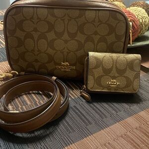 Original Coach crossbody bag with 2 zippers and one back pouch wallet included!